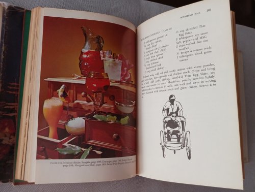 Trader Vic's Pacific Island Cookbook, with Side Trips to Hong Kong, Southeast Asia, Mexico, and Texas