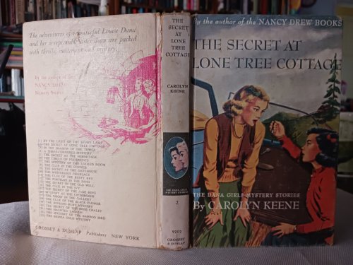 Image for The Secret at Lone Tree Cottage (The Dana Girls Mystery Stories) The Secret at Lone Tree Cottage (The Dana Girls Mystery Stories)
