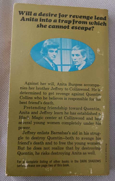 Barnabas, Quentin and the Witch's Curse(Paperback Library Gothic)