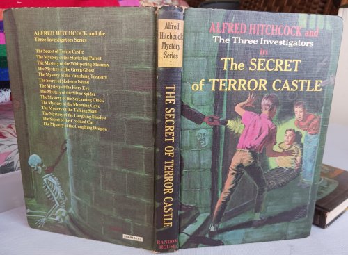 Alfred Hitchcock and the Three Investigators in The Secret of Terror Castle