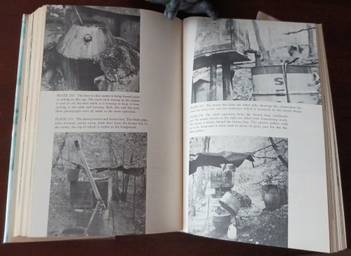 The Foxfire Book: Hog Dressing, Log Cabin Building, Mountain Crafts and Foods, Planting by the Signs, Snake Lore, Hunting Tales, Faith Healing, Moonshining, and Other Affairs of Plain Living