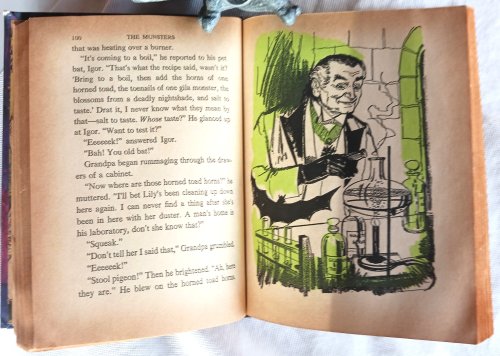 The Munsters and the Great Camera Caper (Whitman Authorized TV Adventure)