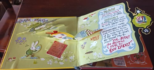 Alice in Pop-Up Wonderland