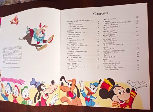 The Walt Disney Song Book (A Golden Book)