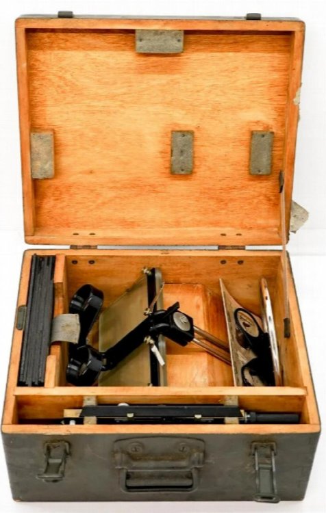 German Oculus stereoscope in original wood case