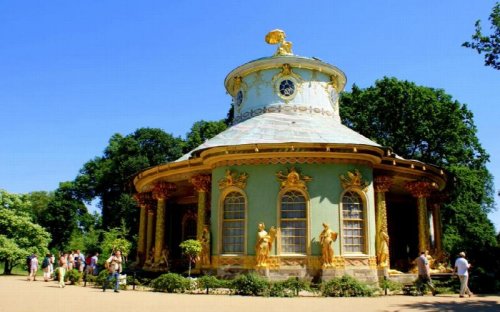 Das Chinesische Haus im Park von Sanssouci (Potsdam)