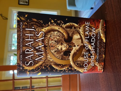 House of Flame and Shadow: A Crescent City Novel