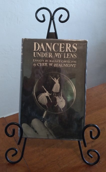 Dancers Under my Lens: essays in ballet criticism