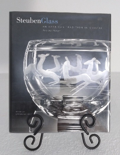 Steuben Glass: An American Tradition in Crystal, Revised and Expanded Edition