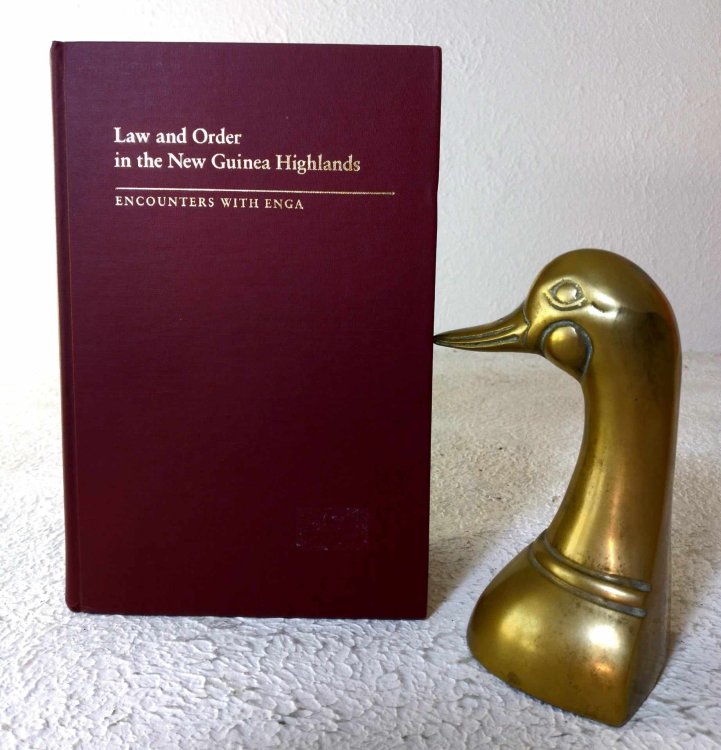 Law and Order in the New Guinea Highlands: encounters with Enga