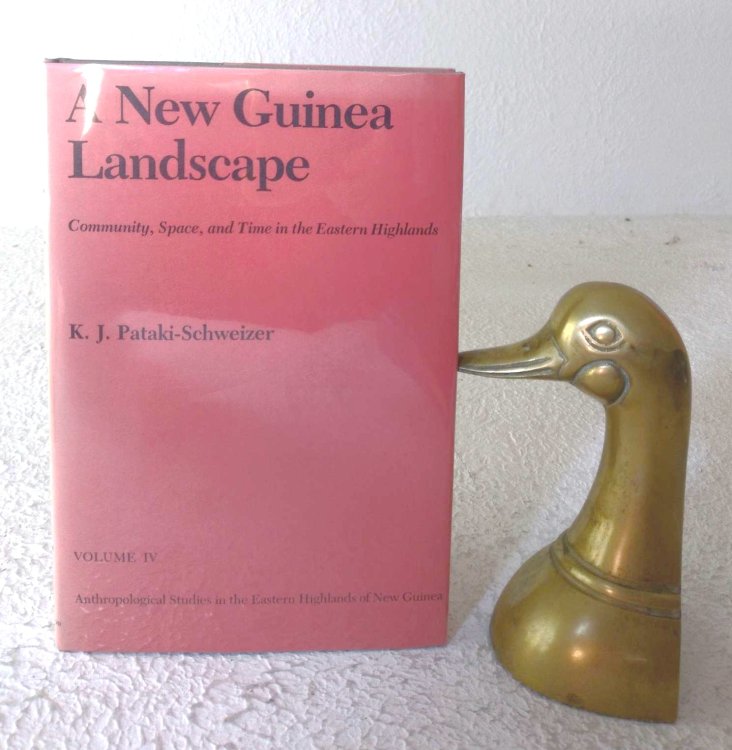 A New Guinea Landscape: community, space, and time in the Eastern Highlands