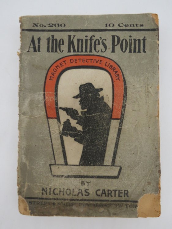 AT THE KNIFE'S POINT NO. 260 (MAGNET DETECTIVE LIBRARY)