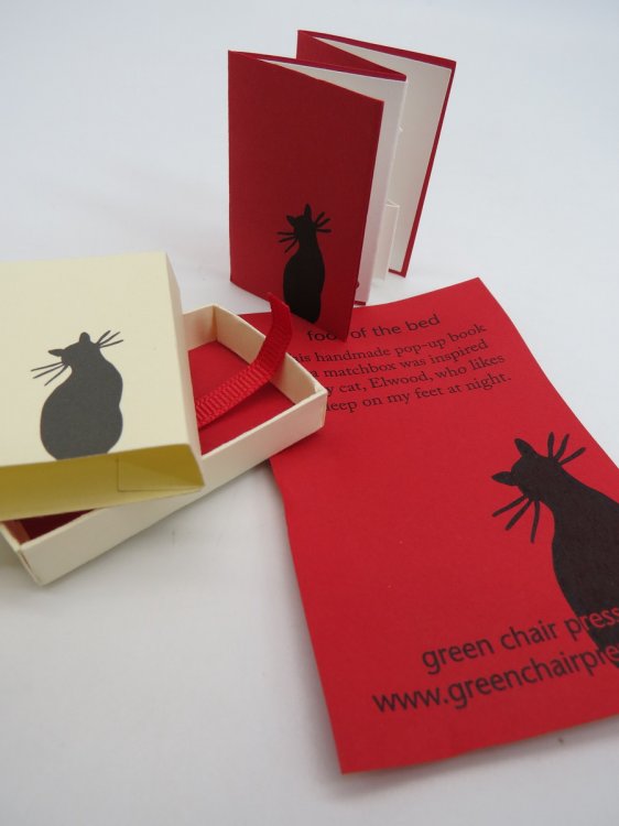 FOOT OF THE BED (MINIATURE POP-UP BOOK)