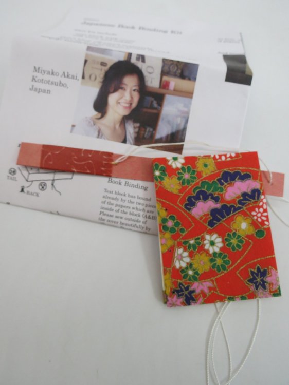 JAPANESE BOOK BINDING BOOK (MINIATURE BOOK KIT)