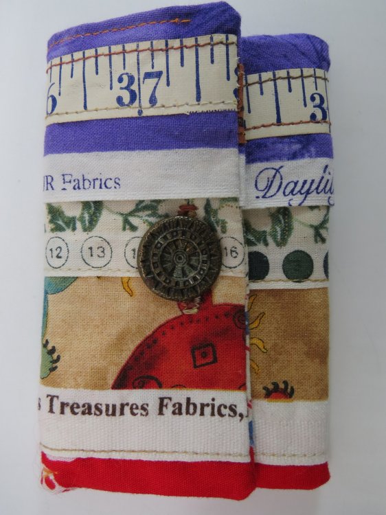 WALLET/POCKET BOOK FOR MINIATURE BOOK