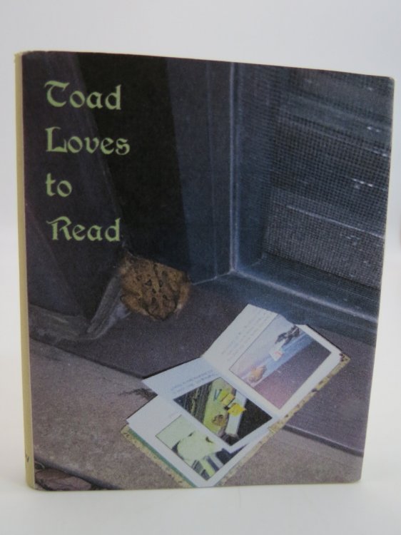 TOAD LOVES TO READ (MINIATURE BOOK) (DJ Protected by a Brand New, Clear, Acid-Free Mylar Cover)