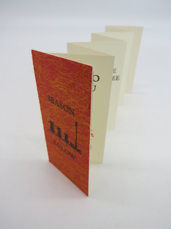 SEASON AGLOW (MINIATURE BOOK)