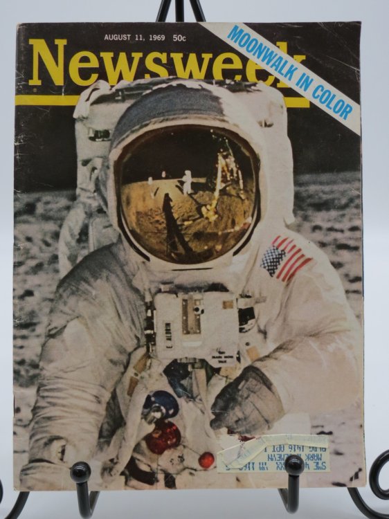 NEWSWEEK MAGAZINE AUGUST 11, 1969 (MOONWALK IN COLOR)
