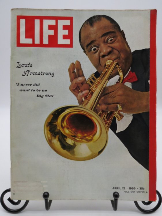 LIFE MAGAZINE - APRIL 15, 1966 (LOUIS ARMSTRONG 