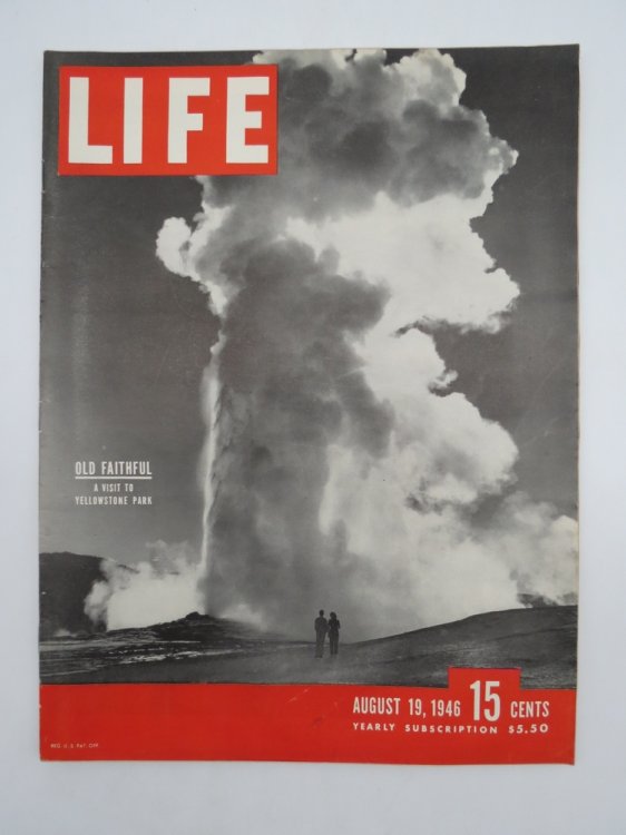 LIFE MAGAZINE AUGUST 19, 1946 (OLD FAITHFUL A VISIT TO YELLOWSTONE PARK)