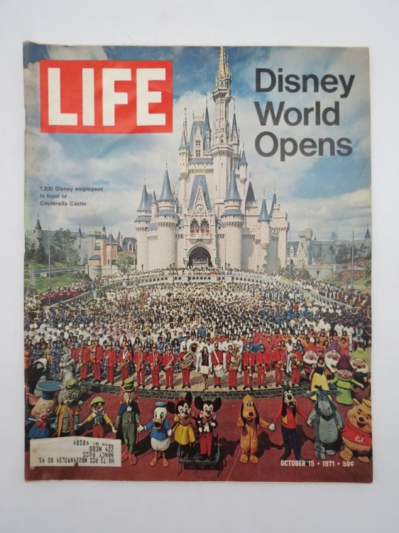 LIFE MAGAZINE, OCTOBER 15, 1971 (DISNEY WORLD OPENS)