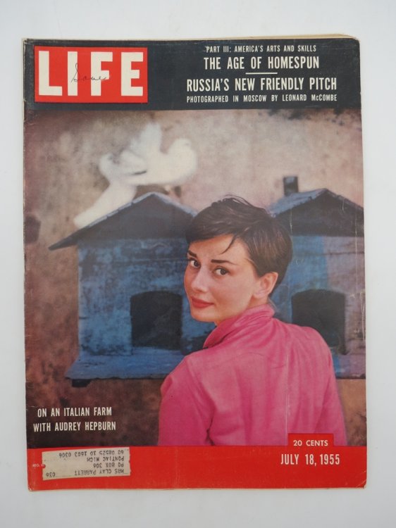 LIFE MAGAZINE - JULY 18,1955 (ITALIAN FARM WITH AUDREY HEPBURN)