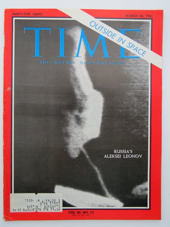 TIME MAGAZINE MARCH 26, 1965 (OUTSIDE IN SPACE RUSSIA'S ALEKSEI LEONOV)
