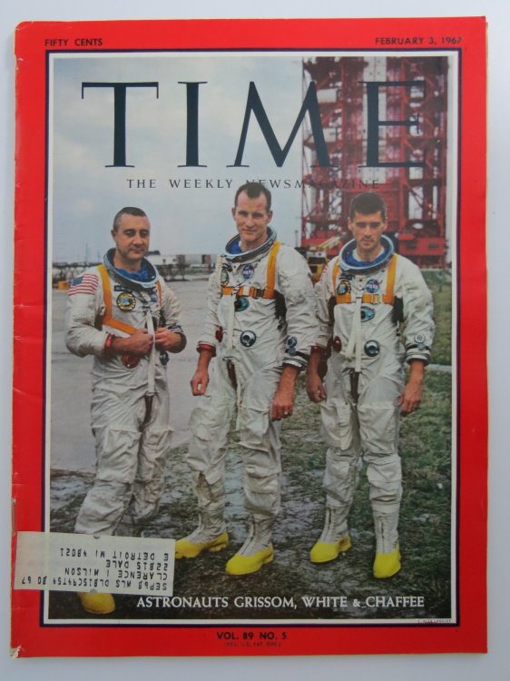 TIME MAGAZINE FEBRUARY 3, 1967 (ASTRONAUTS GRISSOM, WHITE & CHAFFEE)