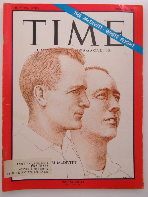 TIME MAGAZINE JUNE 11, 1965 (ED WHITE & JIM MCDIVITT FLIGHT)