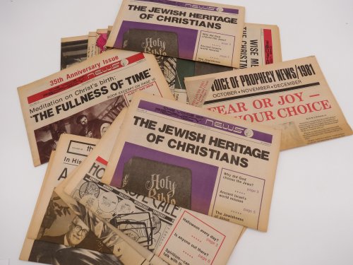 THE VOICE OF PROPHECY NEWS NEWSPAPER (20 ISSUES 1977 - 1981 )