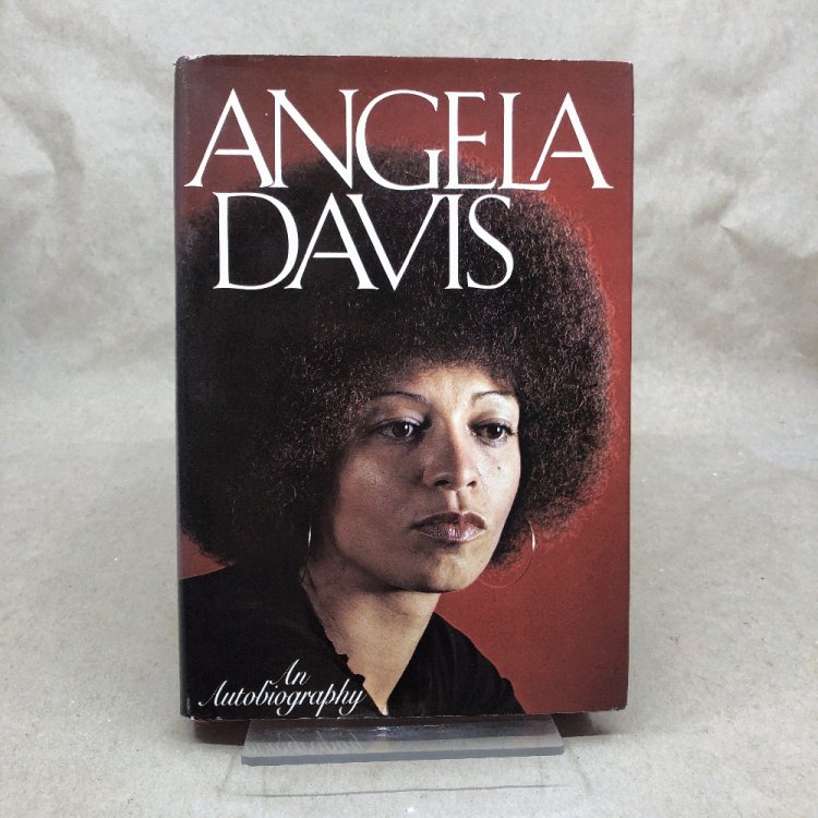 Angela Davis: An Autobiography