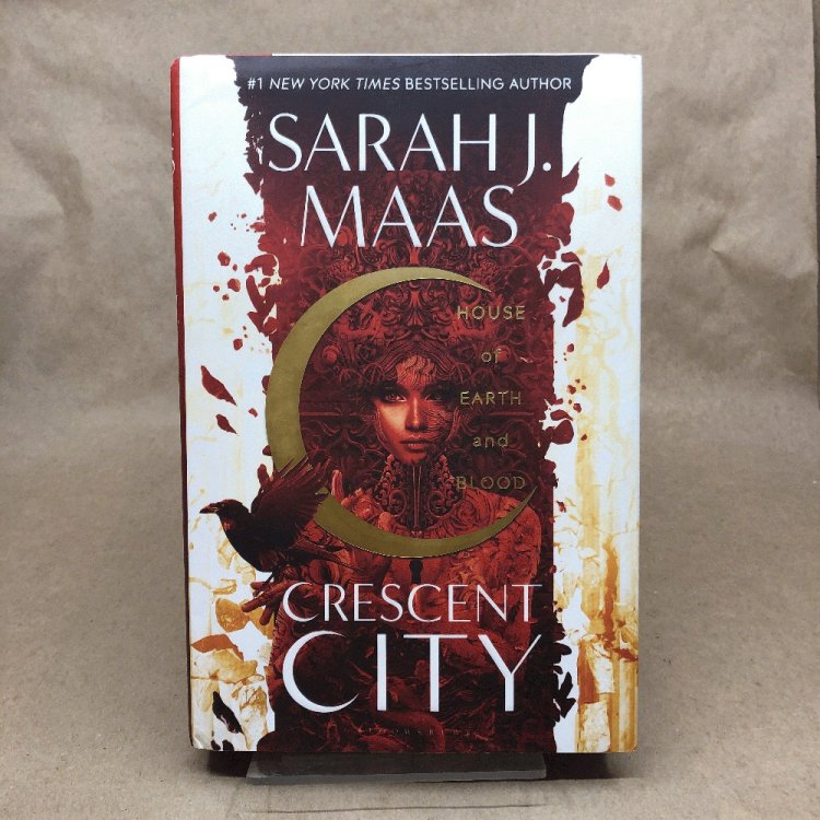 House of Earth and Blood (Crescent City, 1)