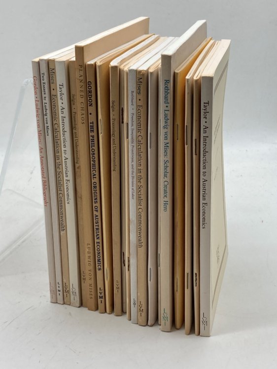 Lot of 20 Ludwig Von Mises Institute Paperbacks about Economics and Politics
