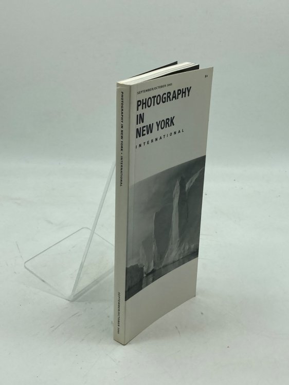 Photography in New York - International September/october 2001