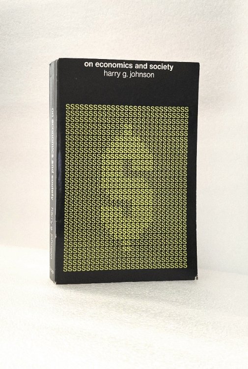 On Economics and Society: Selected Essays (Phoenix Series)