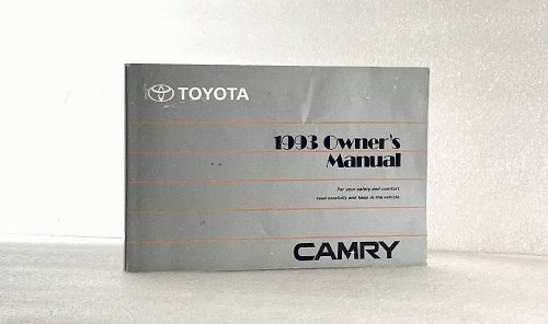 1993 Toyota Camry Owner's Manual [Paperback] Toyota