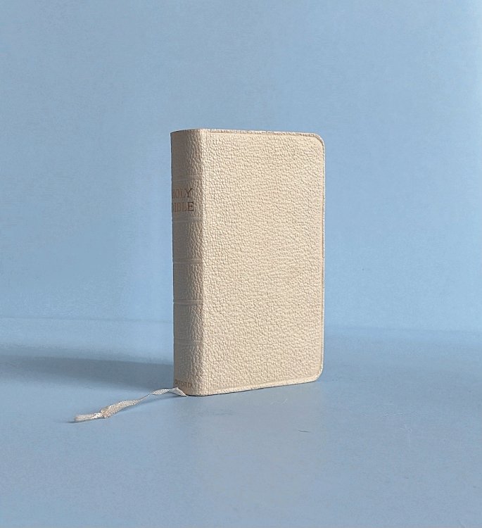 The Holy Bible Containing the Old and New Testaments on india paper