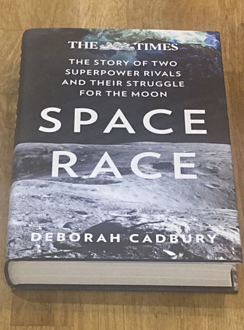 Space Race : The Battle to Rule the Heavens