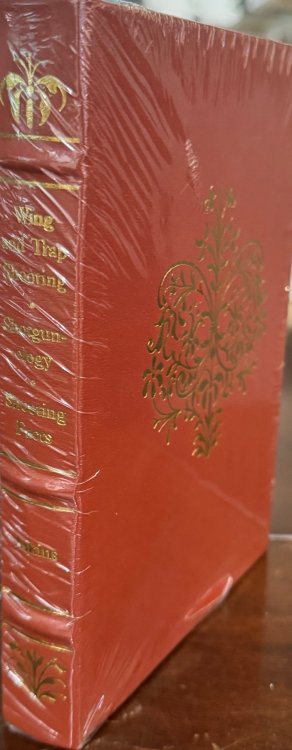 Wing and Trap Shooting / Shotgun-ology / Shooting Facts (The Firearms Classics Library)
