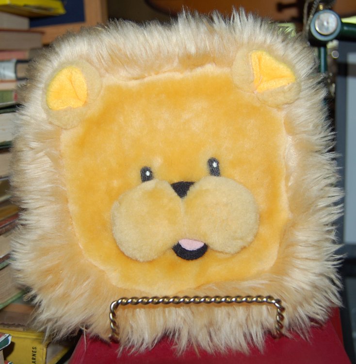 Lolli Lion Learns About Animals