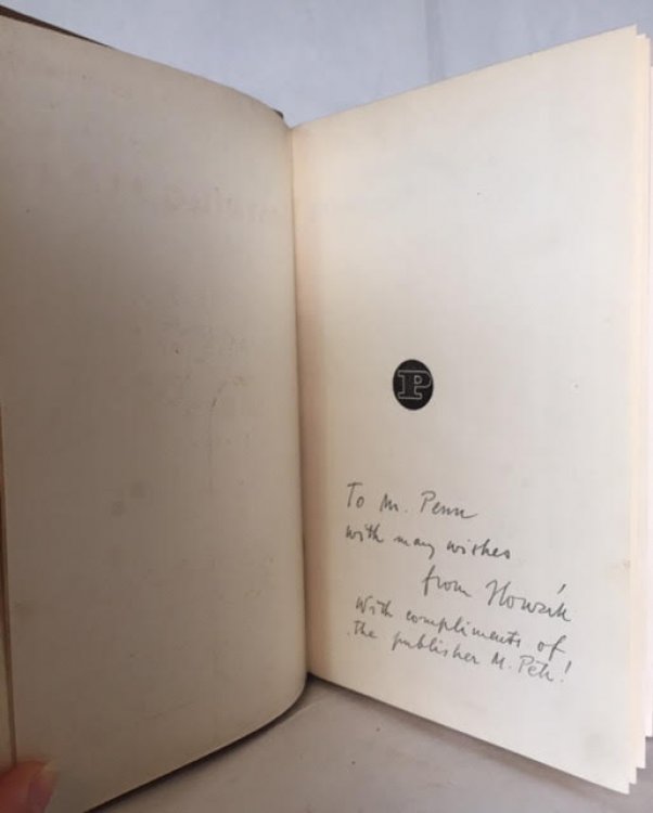 Tvorba Zivotniho Slohu Stati o Architekture a Uzitkove Tvorbe Vubec (English Summary: 'Creating The Style For Living')