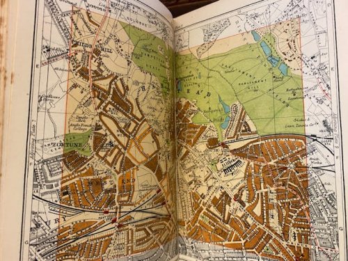 Philips' Handy Volume Atlas of London : A Series of Fifty-Five Sectional Maps (on a Scale of Three Inches to the Mile) of the County of London