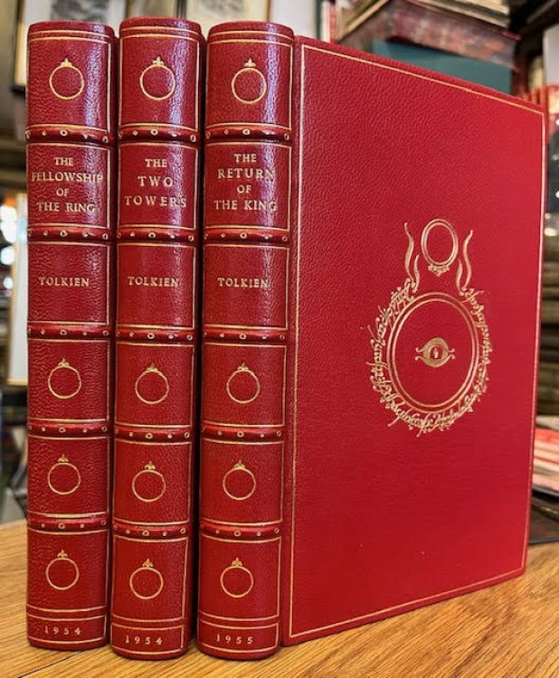 The Lord of the Rings - The Fellowship of the Ring ; The Two Towers ; The Return of the King. 3 Volumes