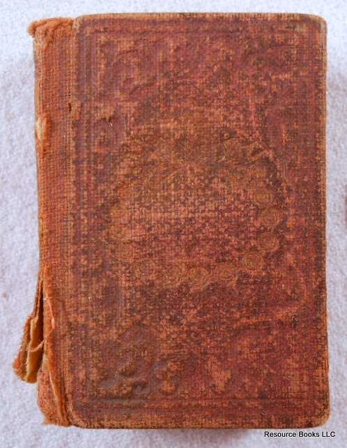 Pearls [Miniature Book]