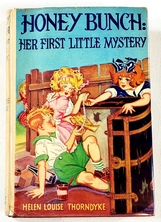 Honey Bunch: Her First Little Mystery. Book Series No. 16