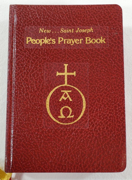 New Saint Joseph People's Prayer Book. A New and Complete Prayer Book with Prayers from the Bible and the Liturgy, the Enchiridion of Indulgences, the Saints.