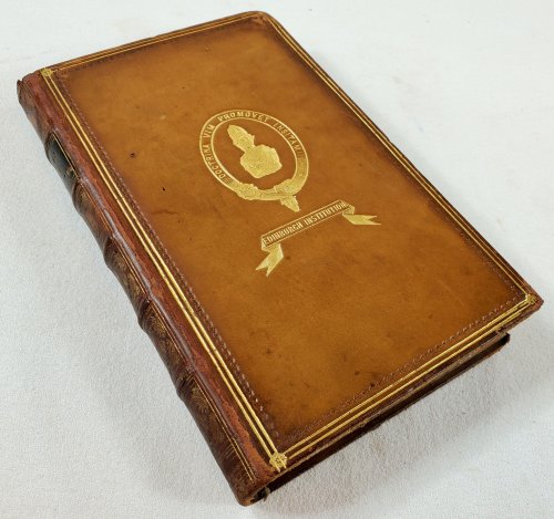 Fables De La Fontaine Avec De Nouvelles Remarques Explicatives Philologiques et Letteraires.