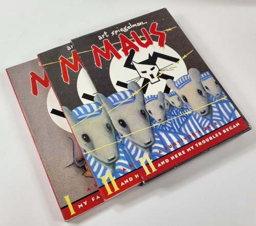 Maus I and II Paperback Boxed Set: Maus I: A Survivor's Tale: My Father Bleeds History; Maus II: A Survivor's Tale. And Here My Troubles Began