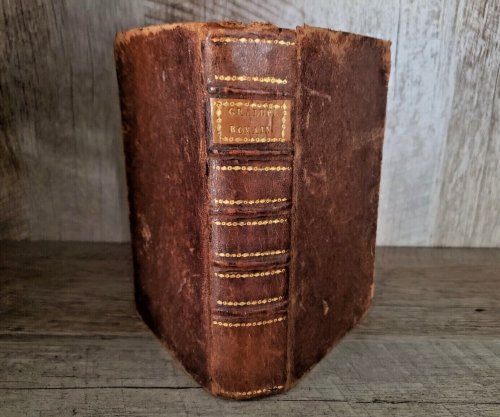 THE ROMAN GRADUAL CONTAINING THE MASSES OF SUNDAYS & HOLIDAYS THRU THE YEAR - Abrege du graduel romain, contenant les messes des dimanches et fetes de toute l'annee