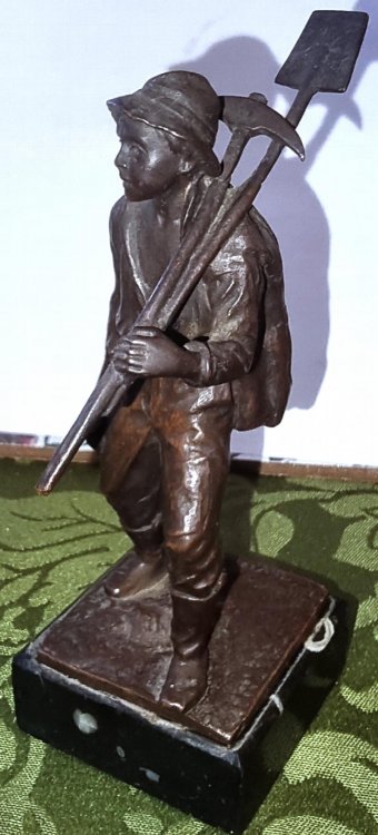 Small Bronze Statue of Labourer